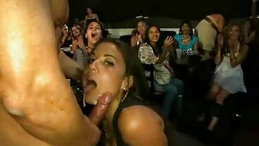 Ruchanie w dupę małej amatorskiej youtube filmy za darmo erotyczne nastolatki z Brazylii, Jade Fire