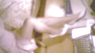 Śliczna blond laska darmowe filmy erotycznej ma rozciągniętą cipkę po spoconym treningu piłkarskim na świeżym powietrzu ze szczęśliwym ogierem