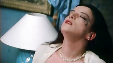 Samotna dama Leony Dark sex darmo film jest gotowa do ruchania