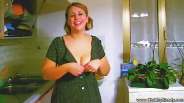 Brudne MILFy stają się naprawdę nieprzyjemne w filmiki darmowe erotyczne gorącej scenie FFM