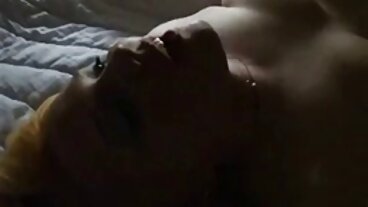 Murzynka z gry bierze kutasa, osiągając sex film darmowy wysoki wynik