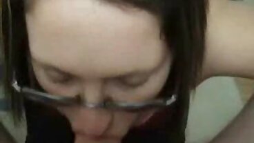 Bracefaced darmowe filmy erotyczne masaż Liza ma 19 lat i jest gotowa do lizania!